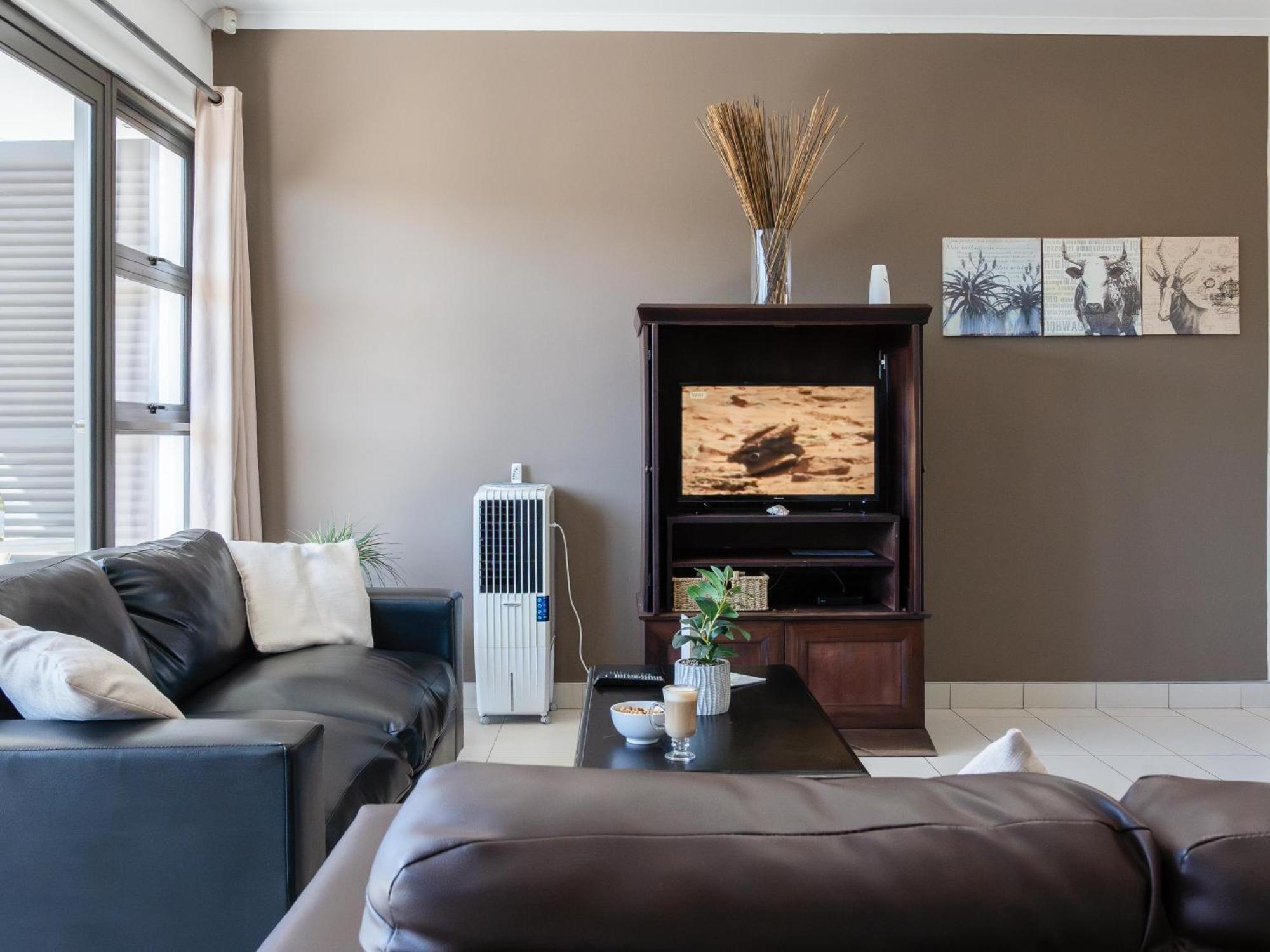 Rieks Van Der Walt Self-Catering Apartment Windhoek Luaran gambar